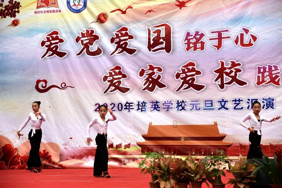 逃离整洁的杂物间