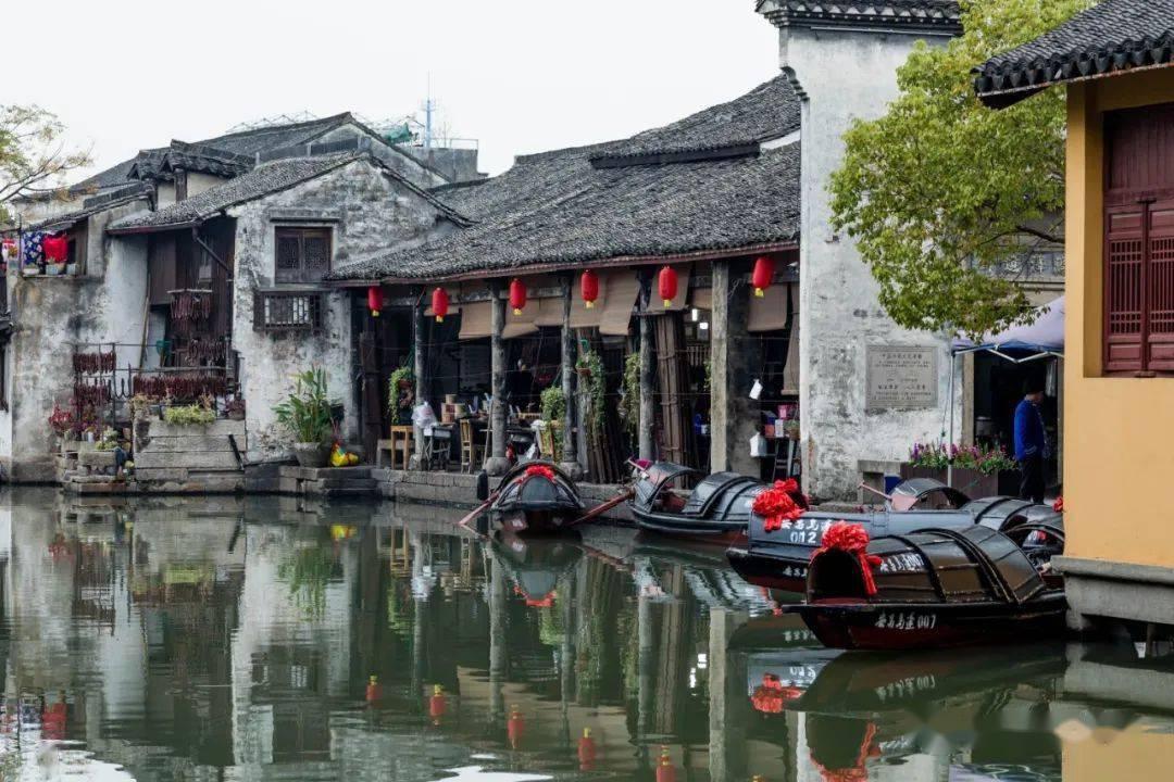 徐征卸任上海建工集团股份有限公司法定代表人，杭迎伟接任