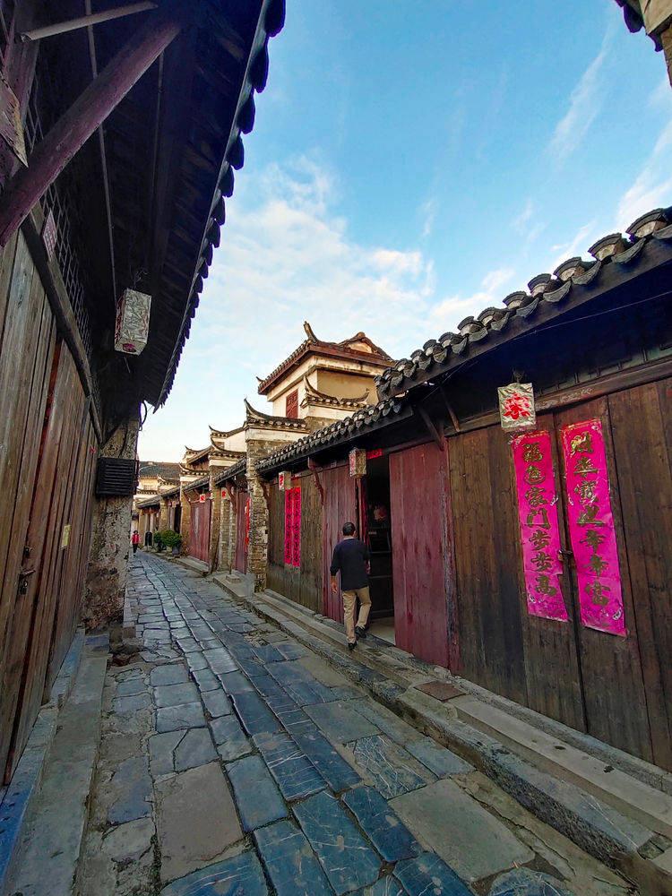迷路的可爱女宝宝
